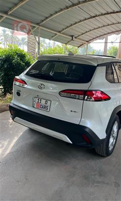 تۆیۆتا کۆرۆلا کرۆس